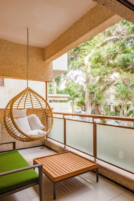Apartment Renovated 2br With Balcony In Bauhaus *beachfront*
