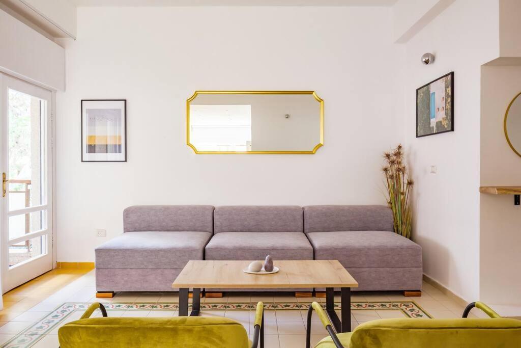 Renovated 2br With Balcony In Bauhaus *beachfront* Apartment