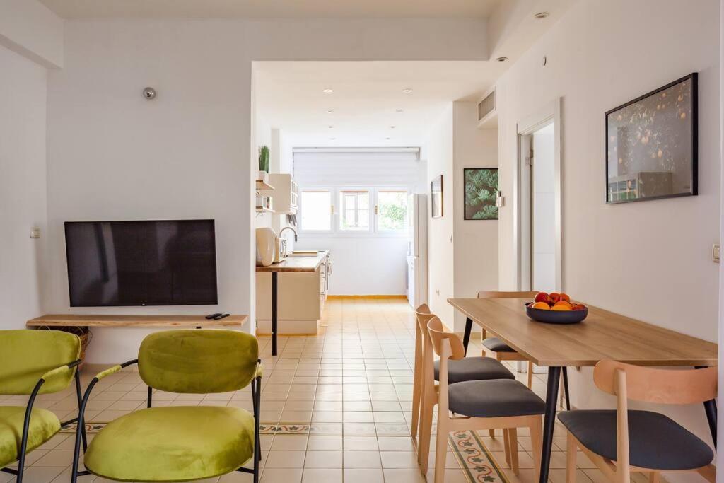 Renovated 2br With Balcony In Bauhaus *beachfront* Apartment *